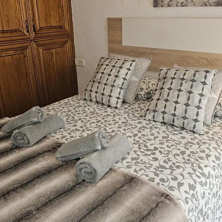 Ideal Holiday Apartment One Bedroom City Center Málaga Dış mekan fotoğraf