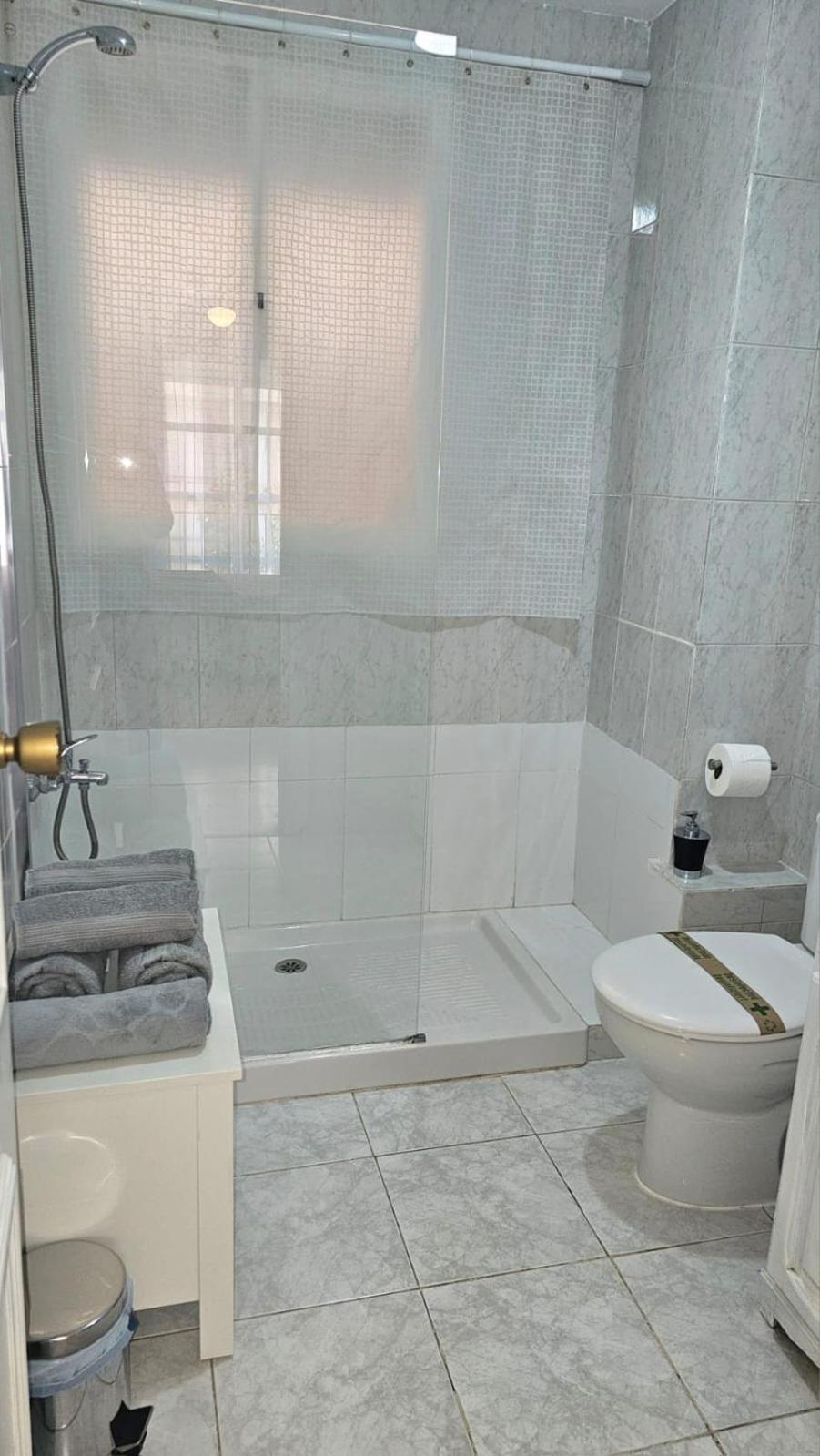Ideal Holiday Apartment One Bedroom City Center Málaga Dış mekan fotoğraf
